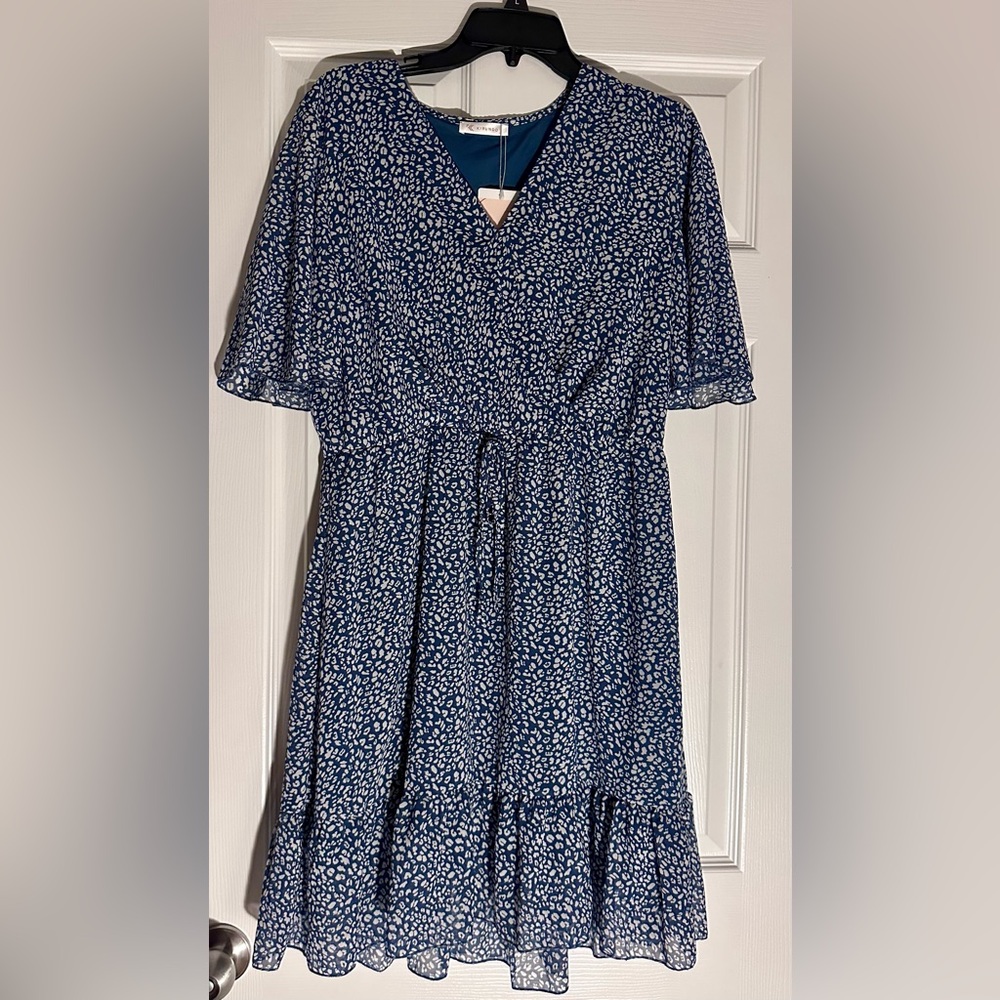 Elegant Blue Patterned Dress